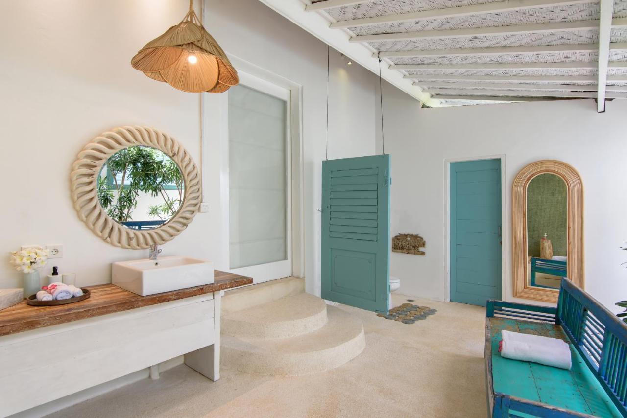Driftwood Villas Lembongan Экстерьер фото